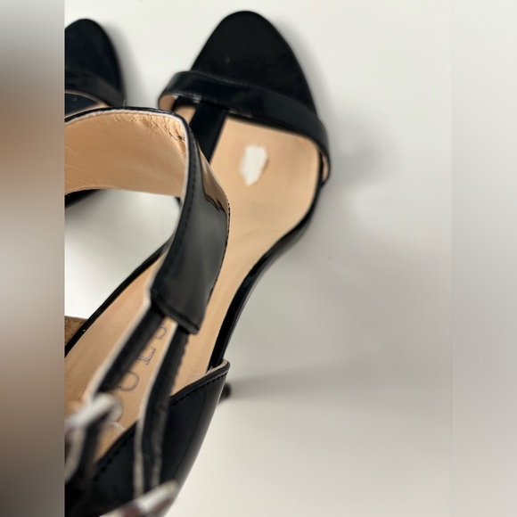 Guess Patent Leather Open-toe Stiletto
Heels - Sandals Size 8 - Picture 9 of 9